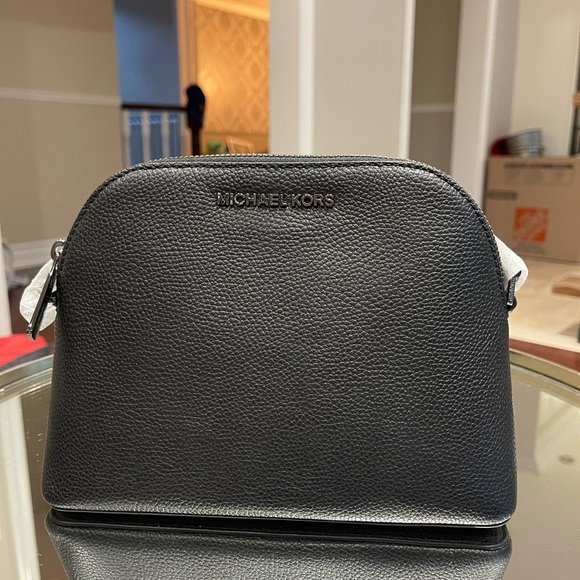 Michael Kors Crossbody - 2 available (SOLD) - Picture 1 of 6
